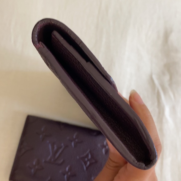 Louis Vuitton Empreinte Monogram Sarah wallet with separate zipper pouch - Picture 7 of 16